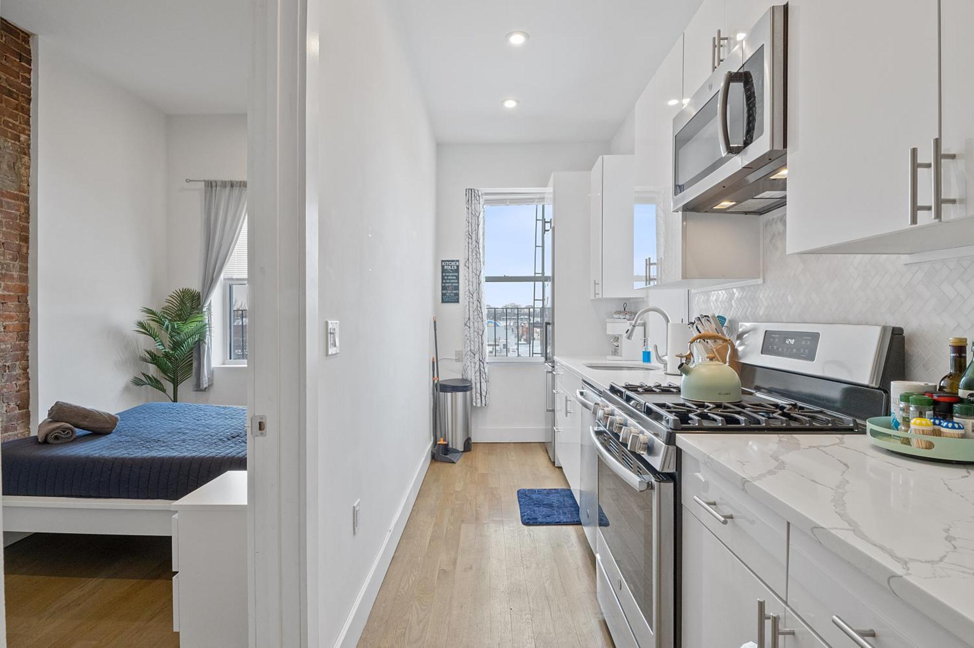 Chic Penthouse 15 Minutes From Nyc - Bus Stop At Doorstep Hoboken Exterior foto
